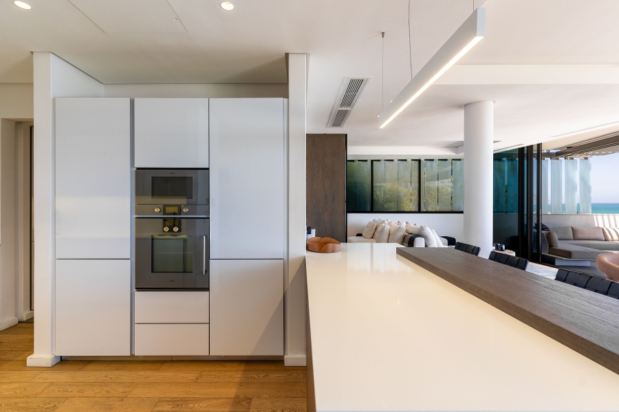 5 Bedroom Property for Sale in Clifton Western Cape